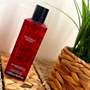 Victoria secret bombshell intense perfume fragrance mist